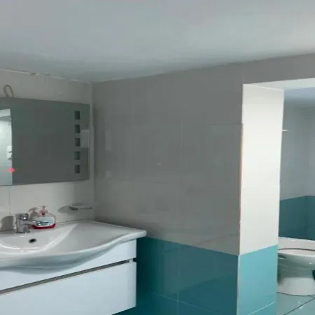 Eljo Apartamento Sarandë