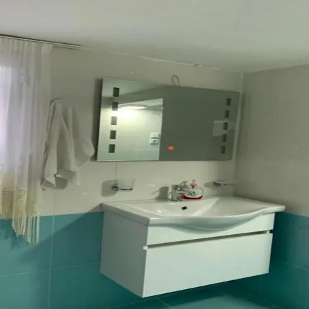 Eljo Apartamento Sarandë